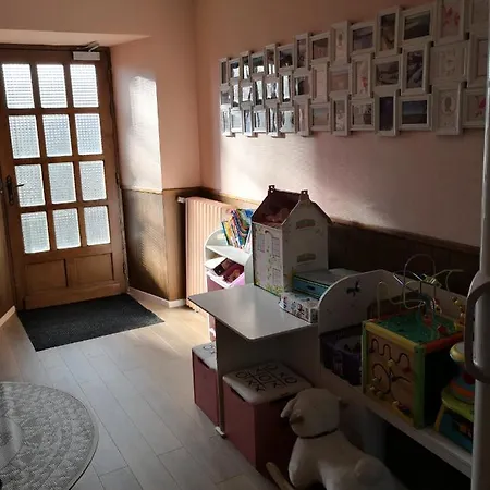 La Ruche Cantalienne Gasthuis Saint-Etienne-de-Chomeil