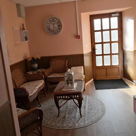 La Ruche Cantalienne Guest house *