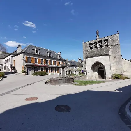 Gasthuis La Ruche Cantalienne Saint-Etienne-de-Chomeil