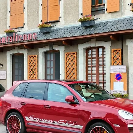 La Ruche Cantalienne Guest house *
